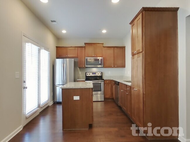 Foto del edificio - 508 Hickory Leaf Ct