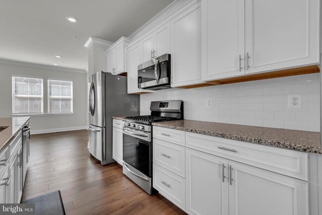 Foto del edificio - 5754 Frederick Douglas Pl