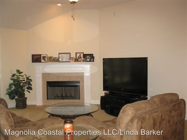 Building Photo - 4 br, 2 bath House - 609 Marshview Drive
