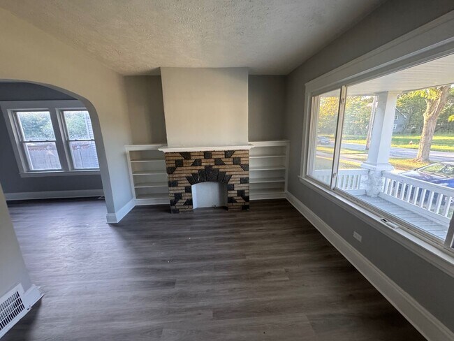 Foto del edificio - 13504 Southview Ave