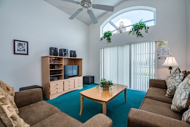 Building Photo - 359 Langham Dr