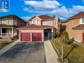 Building Photo - 285 Fernforest Dr