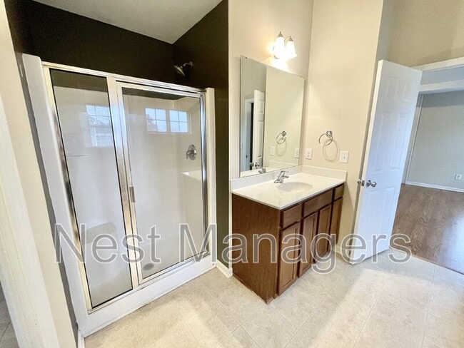 Foto del edificio - 311 Highgrove Dr