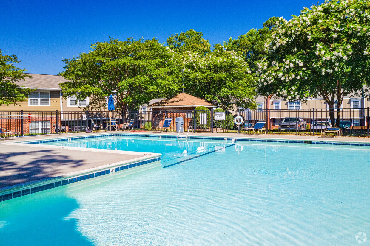 Stratford at Williamsburg 100A Stratford Rd Williamsburg, VA