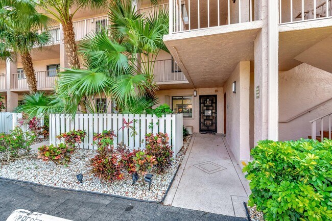 Foto del edificio - 7280 Amberly Ln