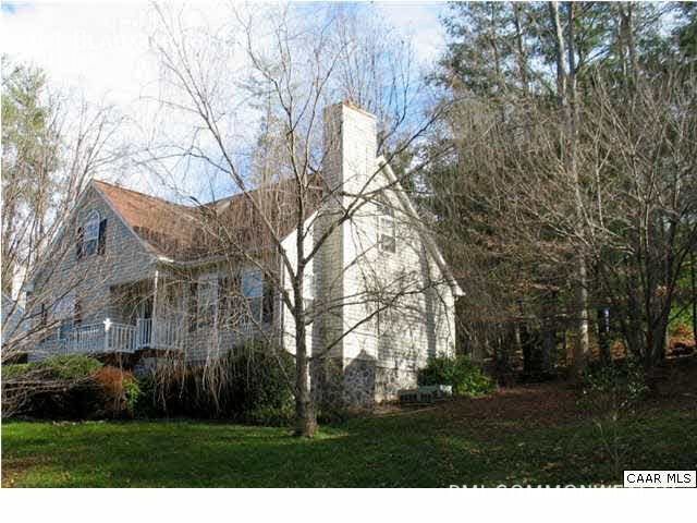 Foto del edificio - 241 Blackthorn Ln