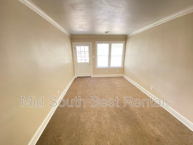 Building Photo - 1321 S Barksdale St