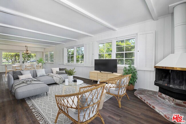 Building Photo - 5010 Libbit Ave