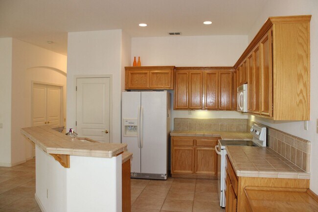 Building Photo - 4138 Tahoe Vista Dr