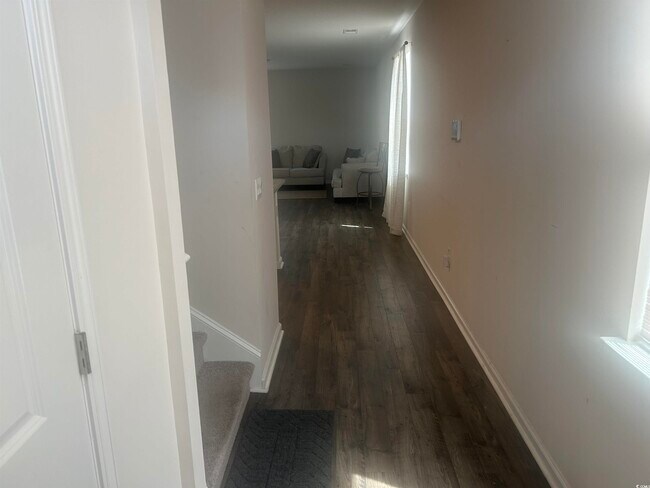 Foto del edificio - 162 Kelsey Ct