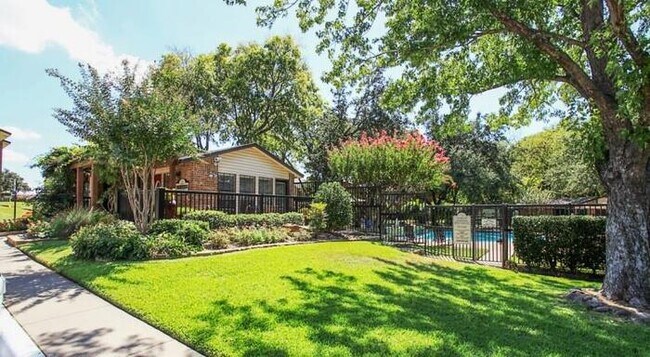 Foto del edificio - 2452 Hwy 121