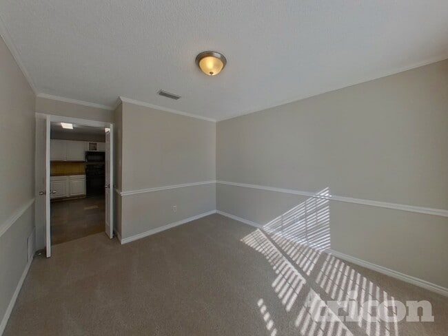 Building Photo - 1417 Baker Dr