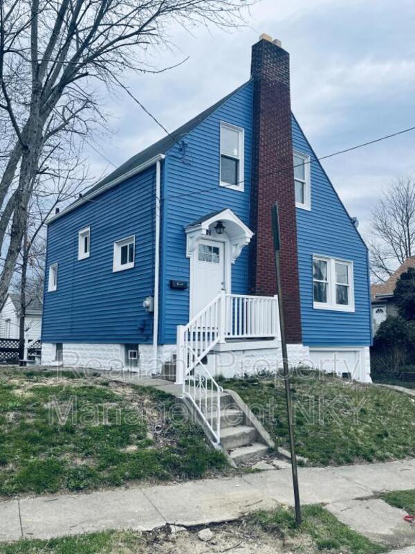 Foto principal - 306 E 45th St