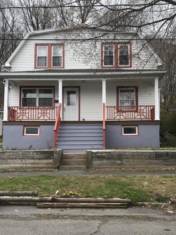 117 7th St, Blakely, PA 18447 House Rental in Blakely, PA
