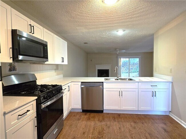 Building Photo - 227 Quail Run