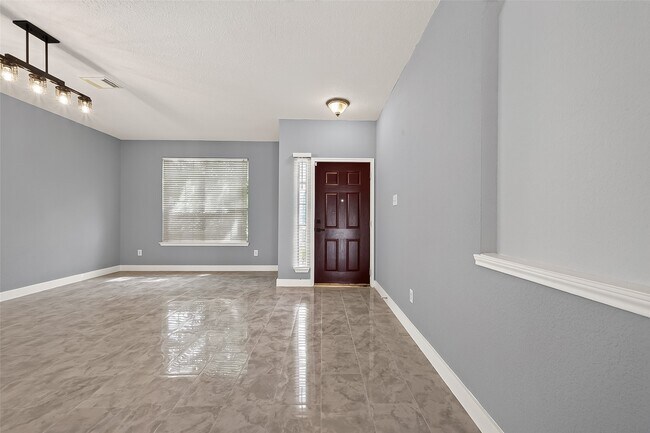 Foto del edificio - 9526 Heflin Colony Dr