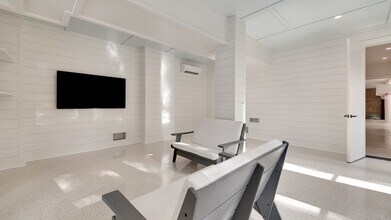 Building Photo - 1058 Debordieu Blvd