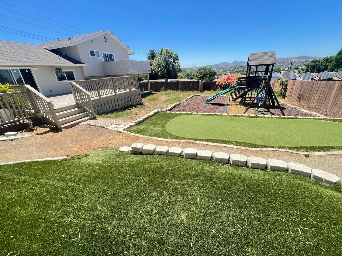 Primary Photo - Live Large in this Outstanding 4 bed / 3 bath