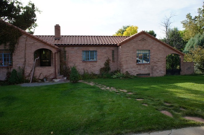 Primary Photo - Stunning Home in Old Town Littleton