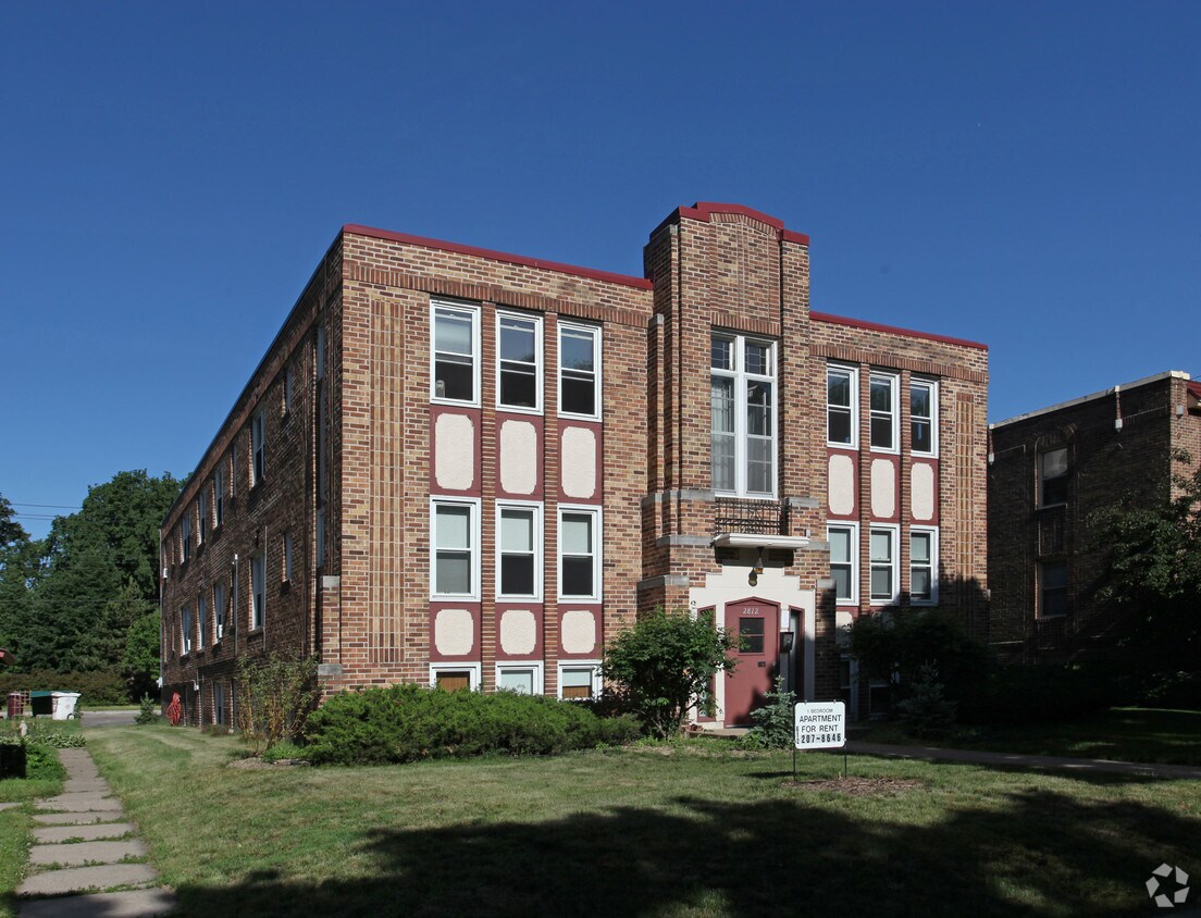 Primary Photo - 2812 Xerxes Ave S