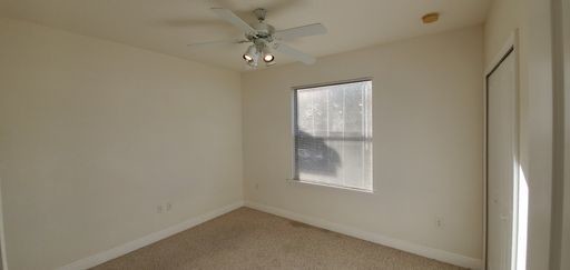 Building Photo - Towhome in La Fortuna, Kissimmee