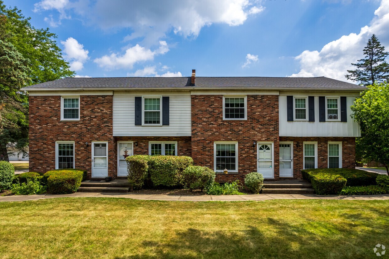 Hudson Yard Apartments in Hudson, OH