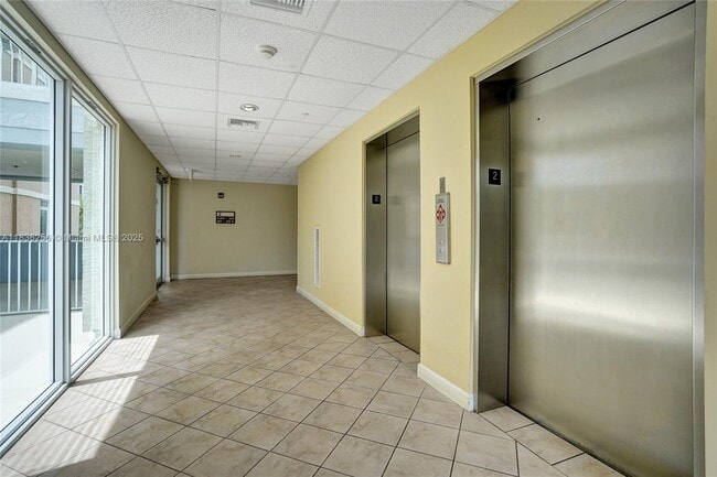 Building Photo - 1200 Town Center Dr
