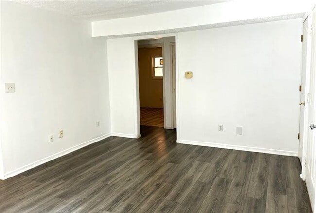 Building Photo - 375 N 12th St