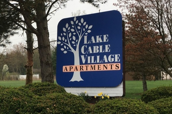 Foto principal - Lake Cable Village Apartments