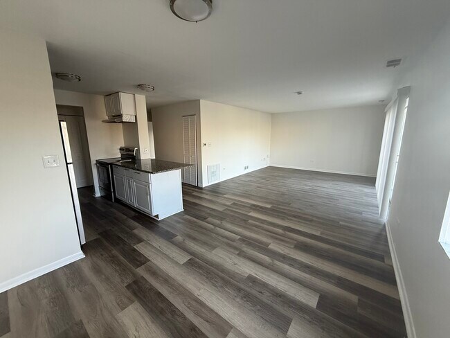 Foto del edificio - 2310 N Harlem Ave