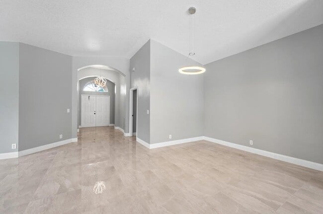 Building Photo - 15079 Corby Ct