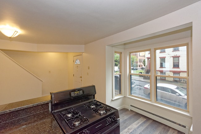 Building Photo - 78 1st St