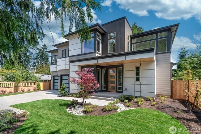 Foto del edificio - 8212 128th Ave NE