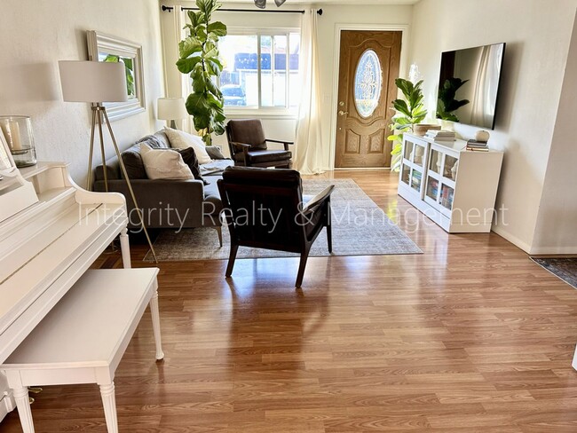 Foto del edificio - 9722 W Polk Dr