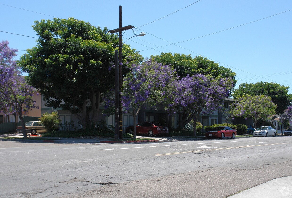 Foto principal - Lincoln Avenue Apartments
