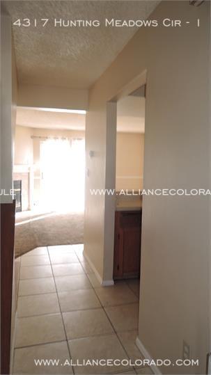 Foto del edificio - 4317 Hunting Meadows Cir