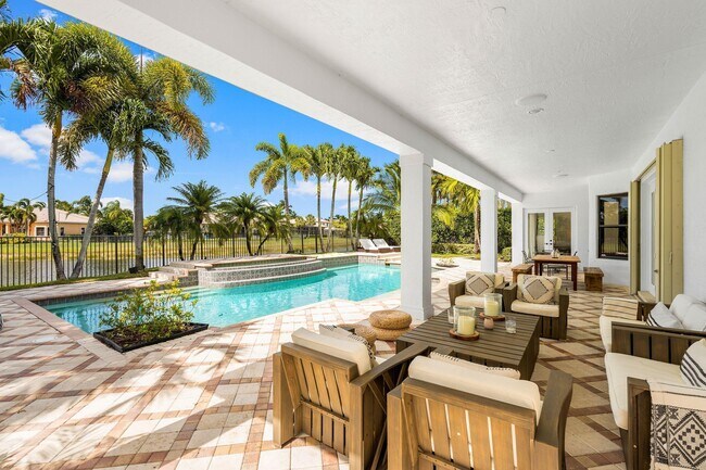 Foto del edificio - 11695 Sunrise View Ln