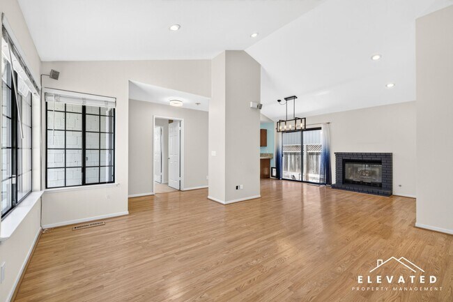 Foto del edificio - 938 Wood Sorrel Dr