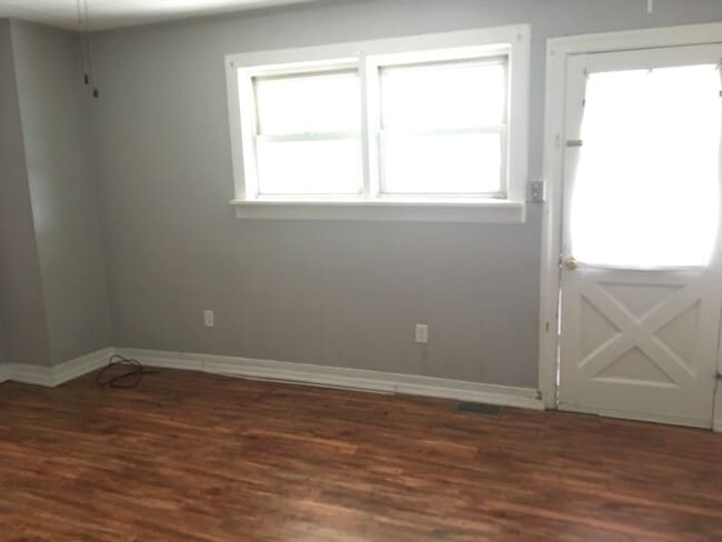 Building Photo - 14 S East St