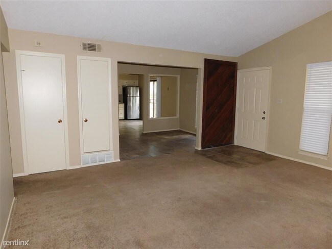 Building Photo - 3 br, 2 bath House - 6362 Golden Park Dr