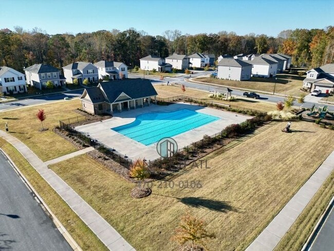 Foto del edificio - Welcome to 73 Osprey Overlook Drive - a beautifully designed 4-bedroom home