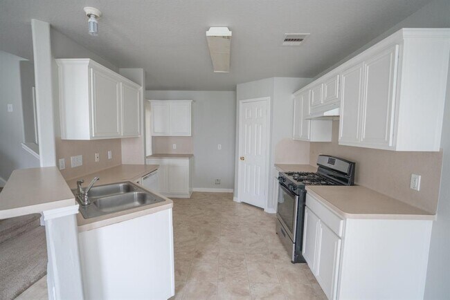Building Photo - 20830 Balmoral Glen Ln