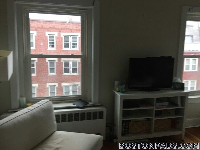 Foto del edificio - 435 Hanover St