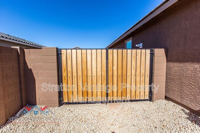 Foto del edificio - 2520 San Esteban Dr