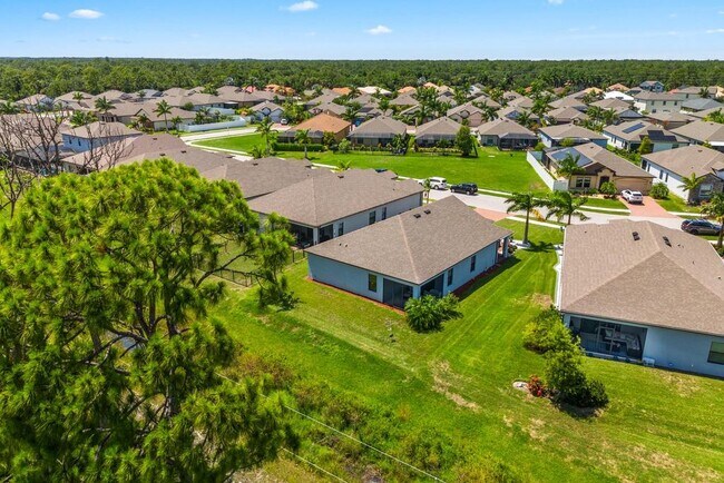 Building Photo - 15257 Mille Fiore Blvd