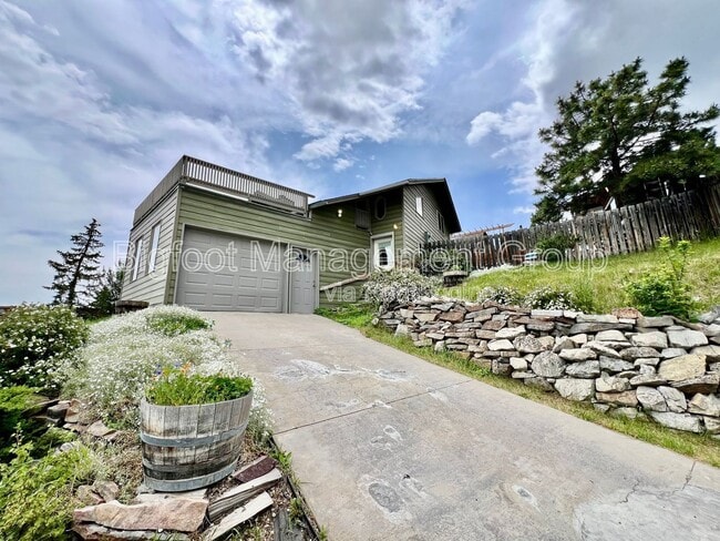 Building Photo - 9 Comstock Rd