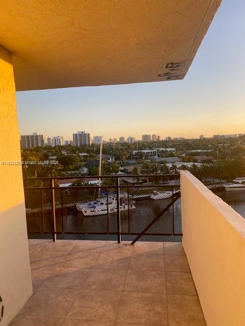Foto del edificio - 401 Golden Isles Dr