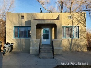 Building Photo - 2130 5th Ave