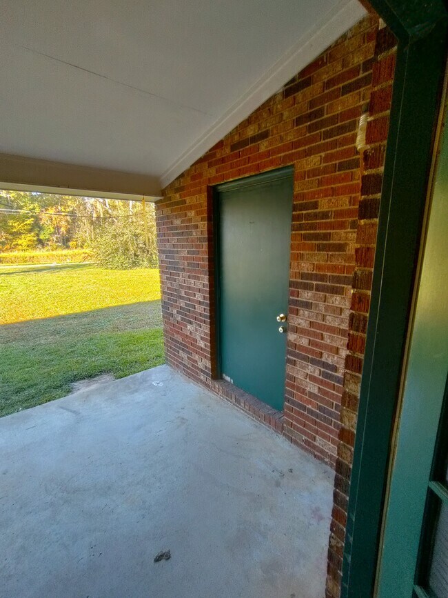 cuarto de servicio con almacenamiento - 1215 Westwood Dr