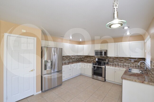 Foto del edificio - 9325 E Pershing Ave